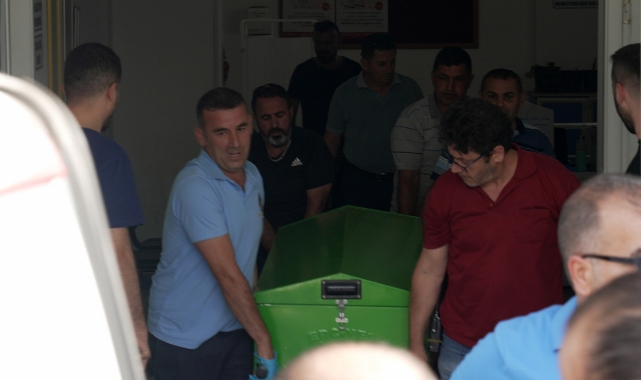 Boşanma aşamasındaki doktor eşini öldürüp, canına kıydı