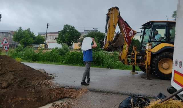 Bursa'da 200 küçükbaş hayvan sel sularından kurtarıldı
