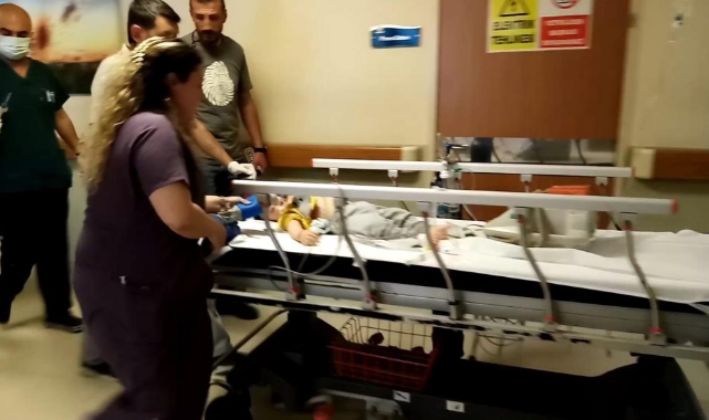 Bursa'da 3. kattan düşen bebek ağır yaralandı