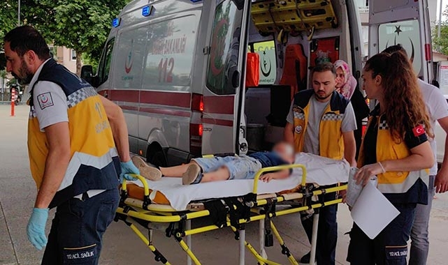 Bursa'da 8 yaşındaki çocuk otomobilin altında kaldı