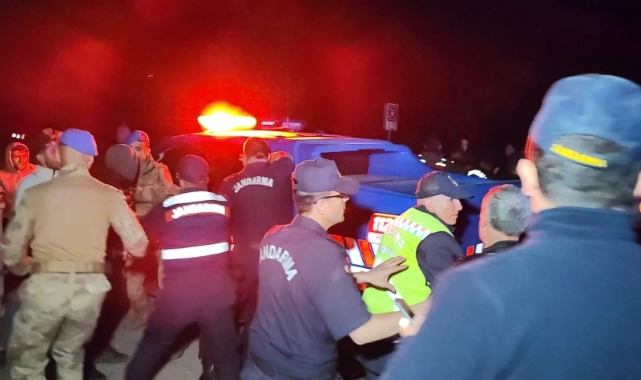 Bursa'da jandarma üniformasıyla gözaltına alındılar