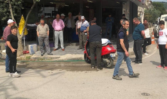 Bursa'da motosikletin içinden 1 metrelik yılan çıktı