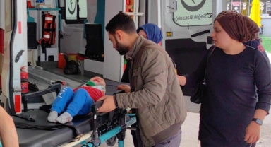 Bursa'da pencereden düşen bebek yaralandı