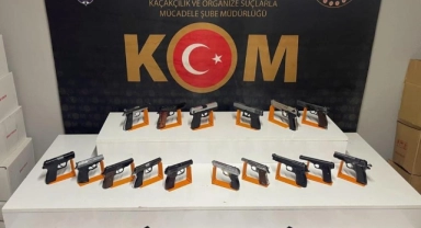 Bursa merkezli ruhsatsız silah operasyonu: 5 kişi tutuklandı