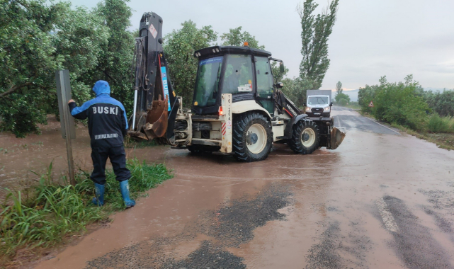 Bursa sele teslim oldu, yollar kapandı, evleri su bastı
