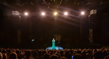 Candan Erçetin yaz konserlerine Bursa'da start verdi