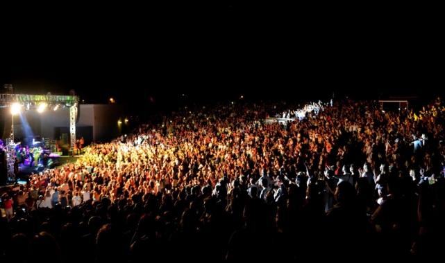 CHP'li vekil Pala'dan konser tepkisi