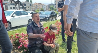 Ciple elektrikli bisiklet çarpıştı