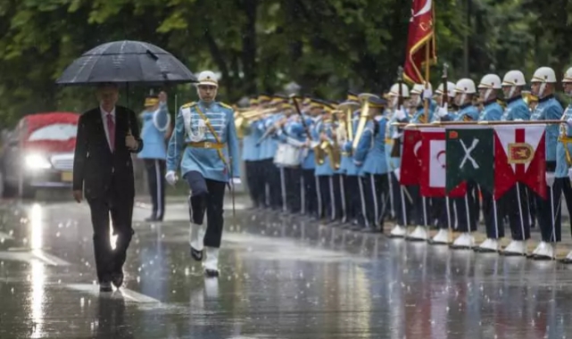 Cumhurbaşkanı Erdoğan Anıtkabir'de
