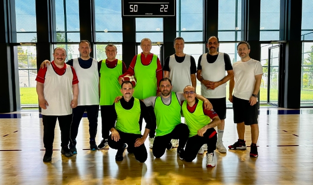 Cumhurbaşkanı Erdoğan basketbol oynadı