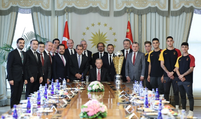 Cumhurbaşkanı Erdoğan, Galatasaray heyetini kabul etti