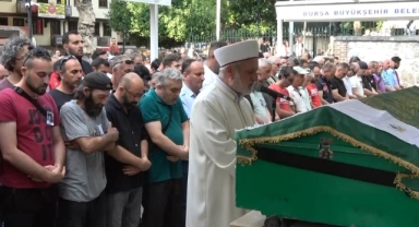 Demirkazık Dağı'ndan düşen dağcı Bursa'da toprağa verildi