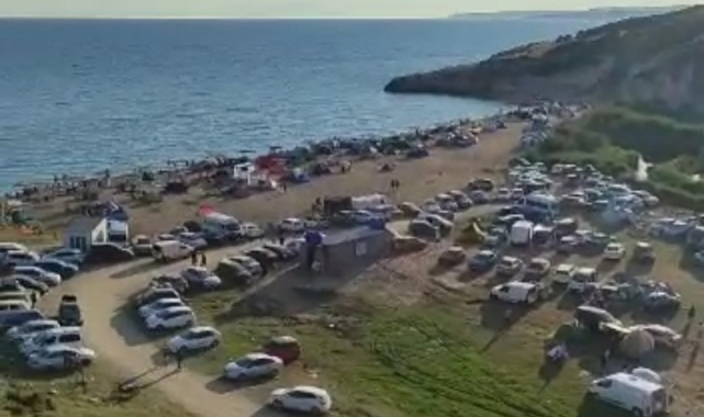 Denize giren 2 kişi boğulma tehlikesi geçirdi