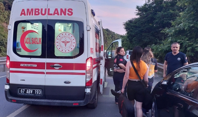 Denize giren genç kız boğulma tehlikesi geçirdi