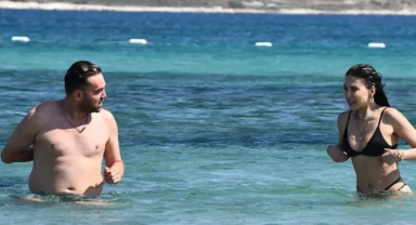 Dilara Aksüyek, Çeşme'de!