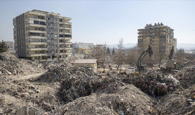 Ebrar sitesinin müteahhiti tutuklandı