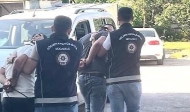 Erzincan’da göçmen kaçakçısı 2 kişi tutuklandı