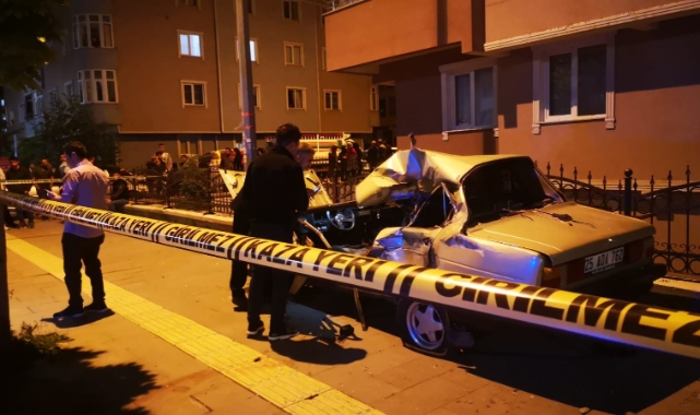 Erzurum’da otomobil duvara çarptı: 1 ölü, 1 yaralı
