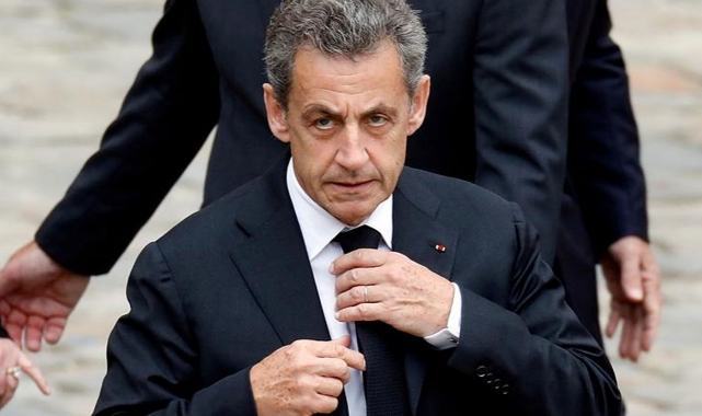 Eski Fransa Cumhurbaşkanı Sarkozy'nin evi arandı