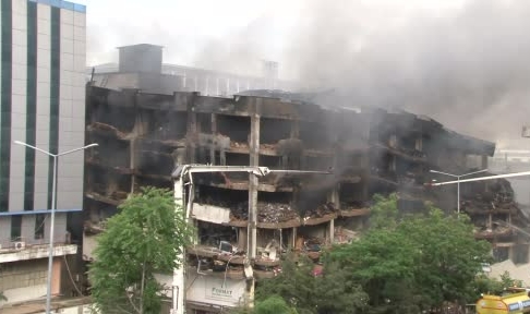Fabrika yangını 31 saatin sonunda kontrol altına alındı