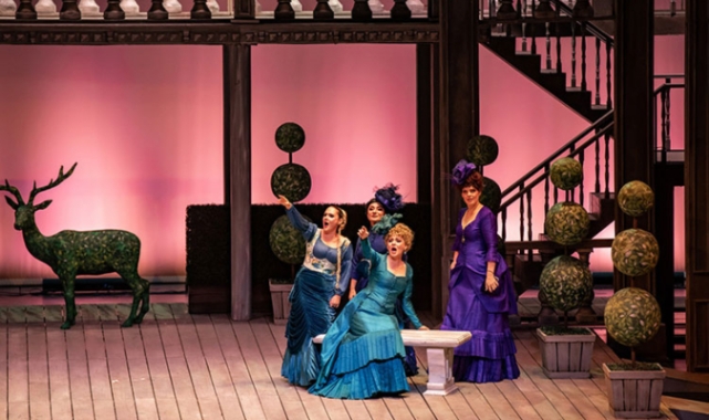 "Falstaff" sezonun son temsilini yaptı