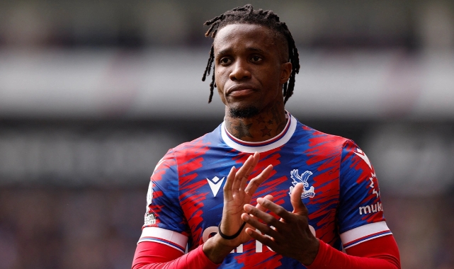 Fenerbahçe'nin Wilfried Zaha ısrarı sürüyor