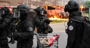 Fransa’daki protestolarda gözaltı sayısı artıyor!