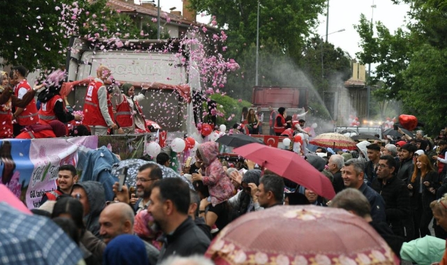 "Gül Festivali" renkli görüntülerle başladı