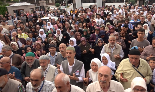 Hacı adayları kutsal toprak yolcusu
