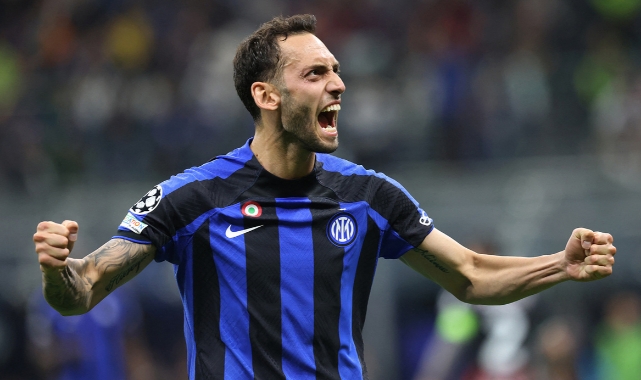 Hakan Çalhanoğlu Inter'de kalıyor