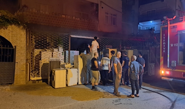 Hatay'da dükkan yangını söndürüldü