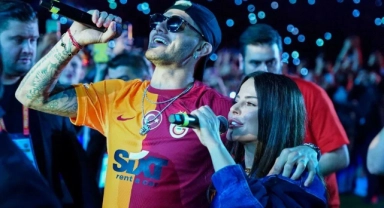 Icardi ile Simge'den 'Aşkın Olayım' düeti geceye damga vurdu