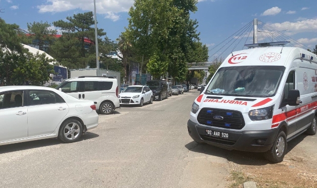İki otomobil çarpıştı:1 yaralı