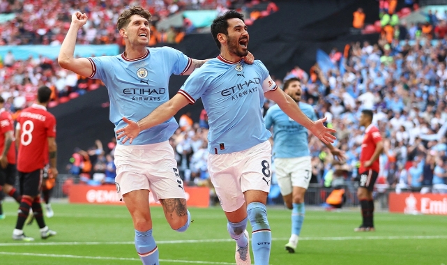 İlkay Gündoğan, Manchester City'ye kupayı getirdi