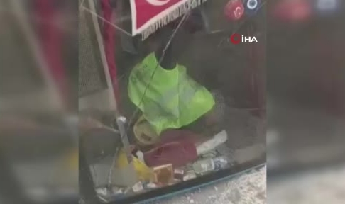 İşçileri taşıyan servis midibüsü devrildi! 8 yaralı