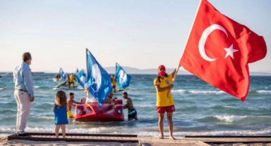 İzmir’de Mavi Bayraklı halk plajı sayısı 40’a çıktı