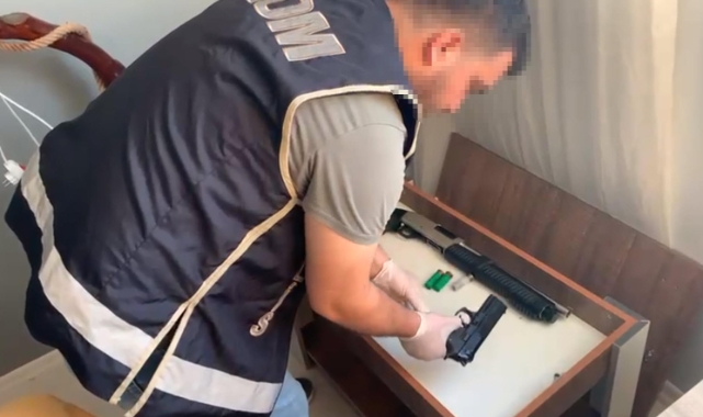 İzmir merkezli 4 ilde organize suç örgütü operasyonunda 28 gözaltı