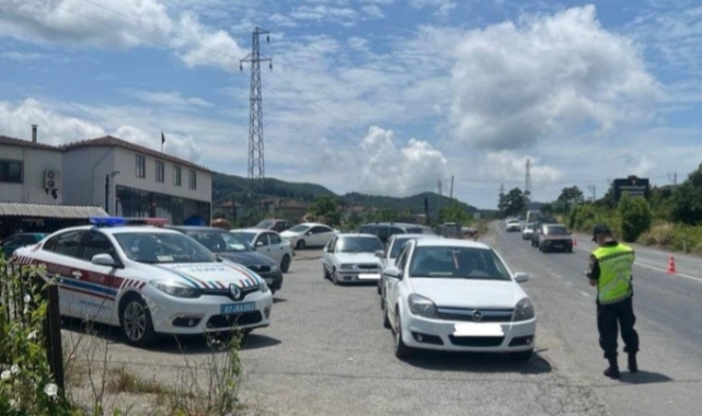 Jandarma bayram öncesi denetimleri sıklaştırdı