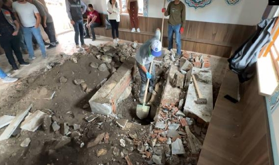 Kaçak yapıdan çıkan kemikler bir insan ile hayvanlara aitmiş