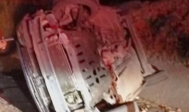 Kadın polis memurları kaza yaptı: 3 yaralı