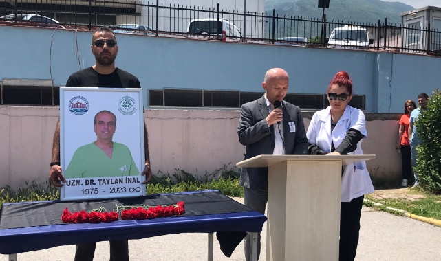 Kalp krizi geçiren doktora görev yaptığı hastanede anma töreni