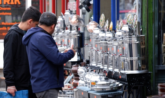 Kavaflar Çarşı esnafı yazı iple çekiyor