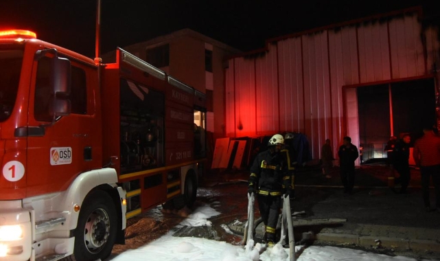 Kayseri'de fabrika yangın söndürüldü