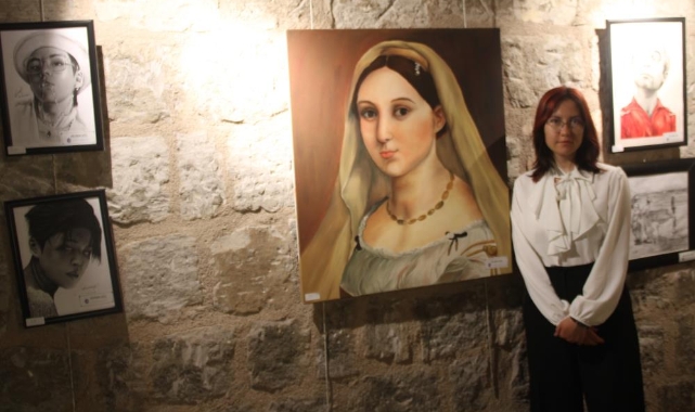 Kayseri Güzel Sanatlar Lisesi Öğrencileri Eserlerini Sergiledi
