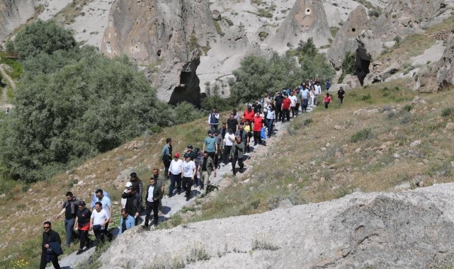 Kayseri Protokolü Gençlerle Soğanlı'yı Keşfetti