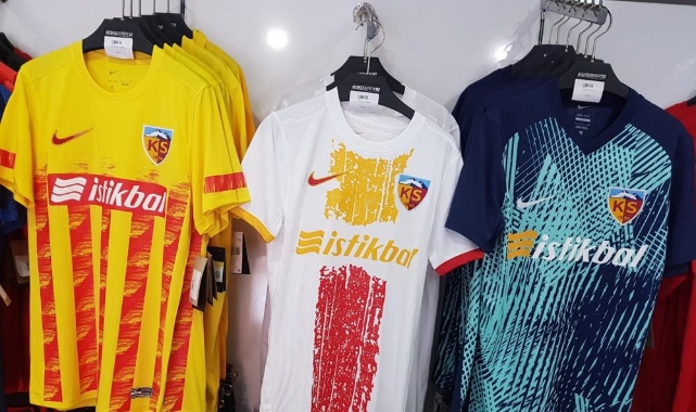 Kayserispor formaları satışa çıkarıldı