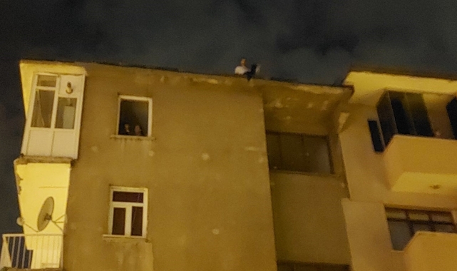 Kız arkadaşından ayrılan genç canına kıymaya kalktı