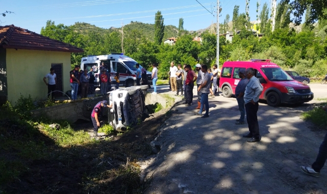 Kontrolden çıkan otomobil devrildi: 5 yaralı
