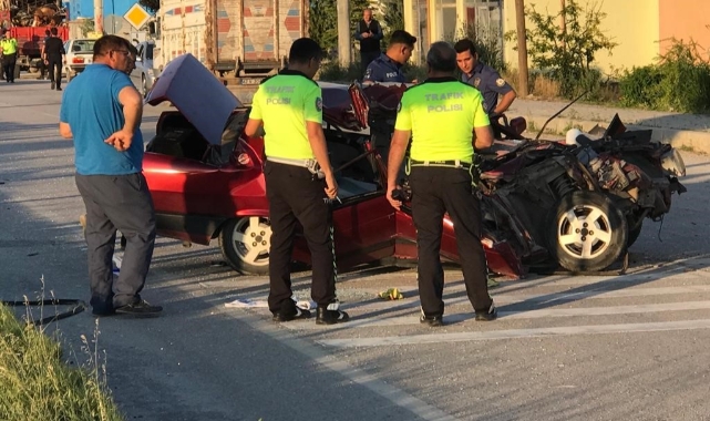 Konya’da otomobil ile kamyonet çarpıştı: 2 yaralı