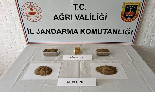 Külçe altın ve altın tozu ele geçirildi